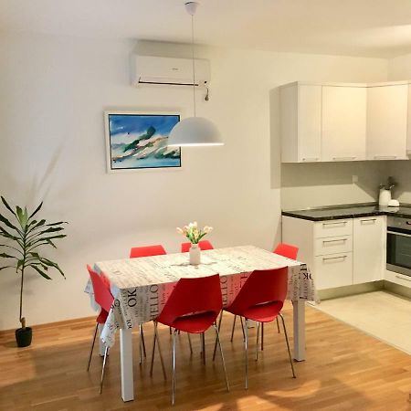 Antonijas Sunny Apartment Makarska Luaran gambar