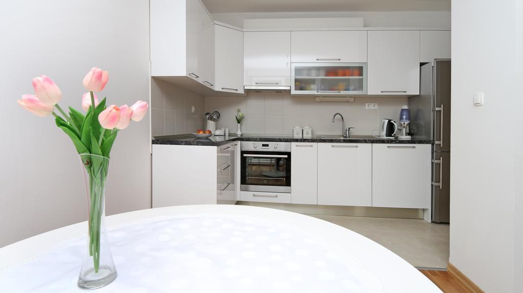 Antonijas Sunny Apartment Makarska Luaran gambar