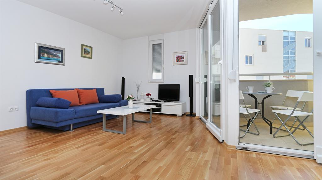 Antonijas Sunny Apartment Makarska Luaran gambar