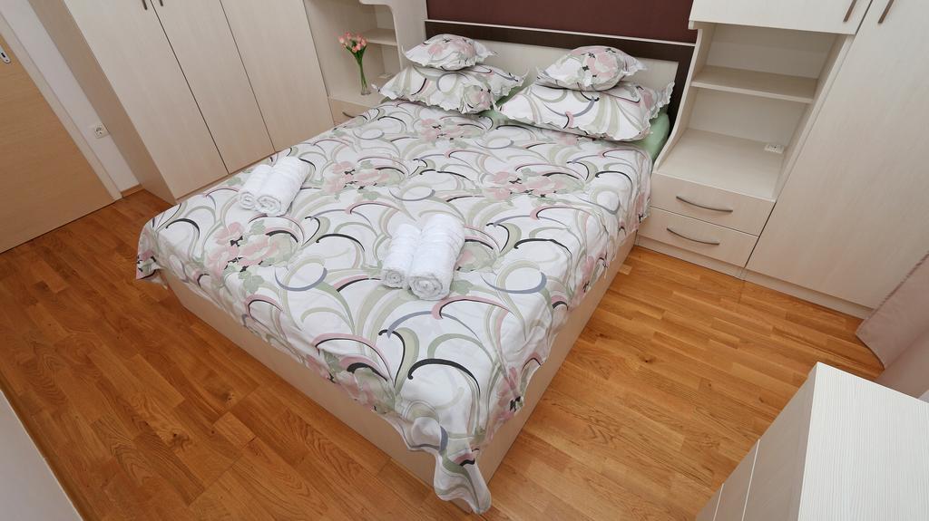 Antonijas Sunny Apartment Makarska Luaran gambar