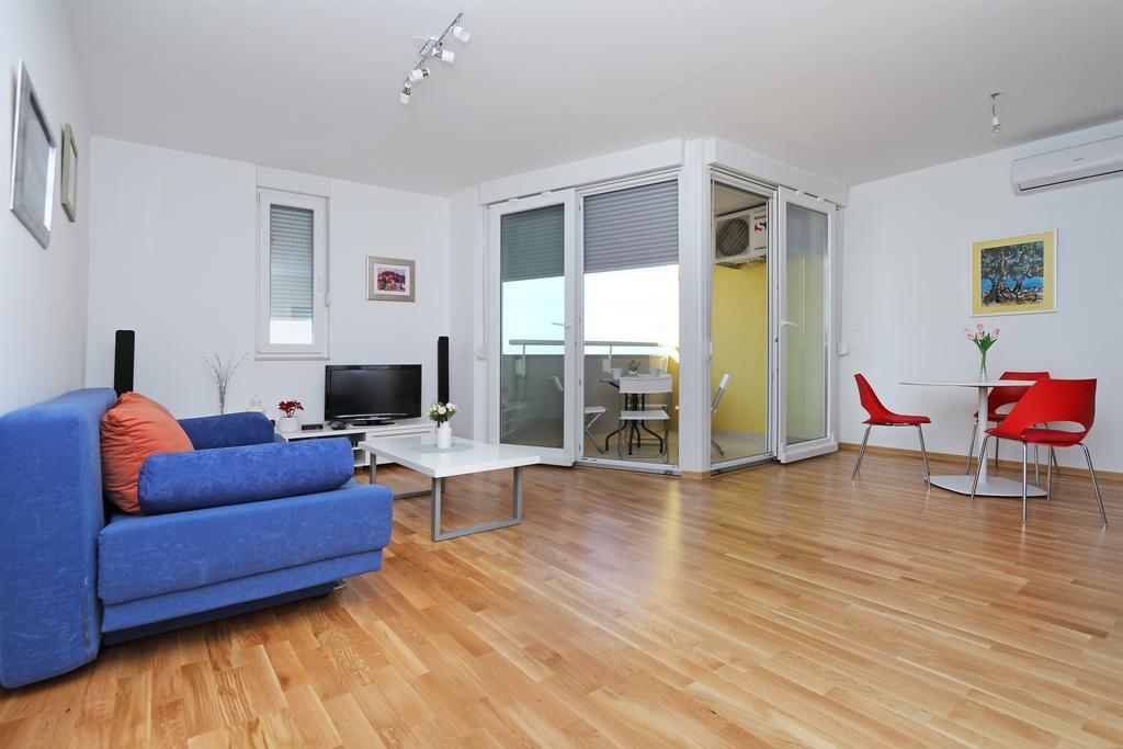 Antonijas Sunny Apartment Makarska Luaran gambar