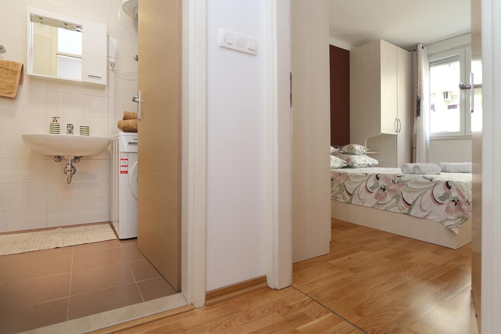 Antonijas Sunny Apartment Makarska Luaran gambar